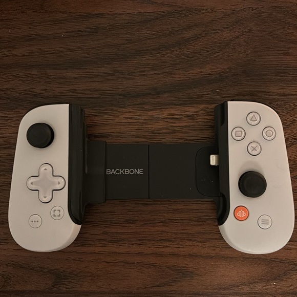 Play Station Backbone Mobile Gaming Controller - Picture 1 of 6